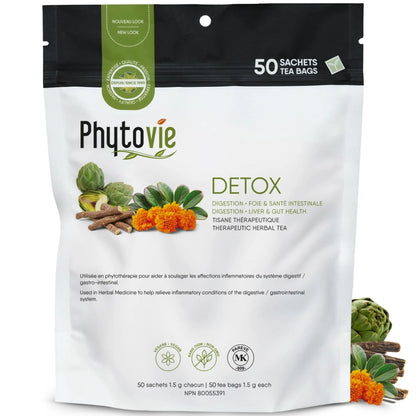 Tisane Détox foie en sachets sur fond blanc avec plantes médicinales, infusion naturelle conçue pour soutenir le foie et l’équilibre digestif