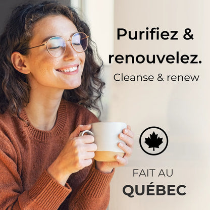 Femme souriante avec une tasse; texte Purifiez et renouvelez, fait au Québec