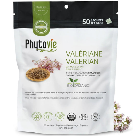 Tisane de valériane en 50 sachets sur fond blanc avec racine de valériane, plante naturelle reconnue pour favoriser le sommeil et calmer le système nerveux